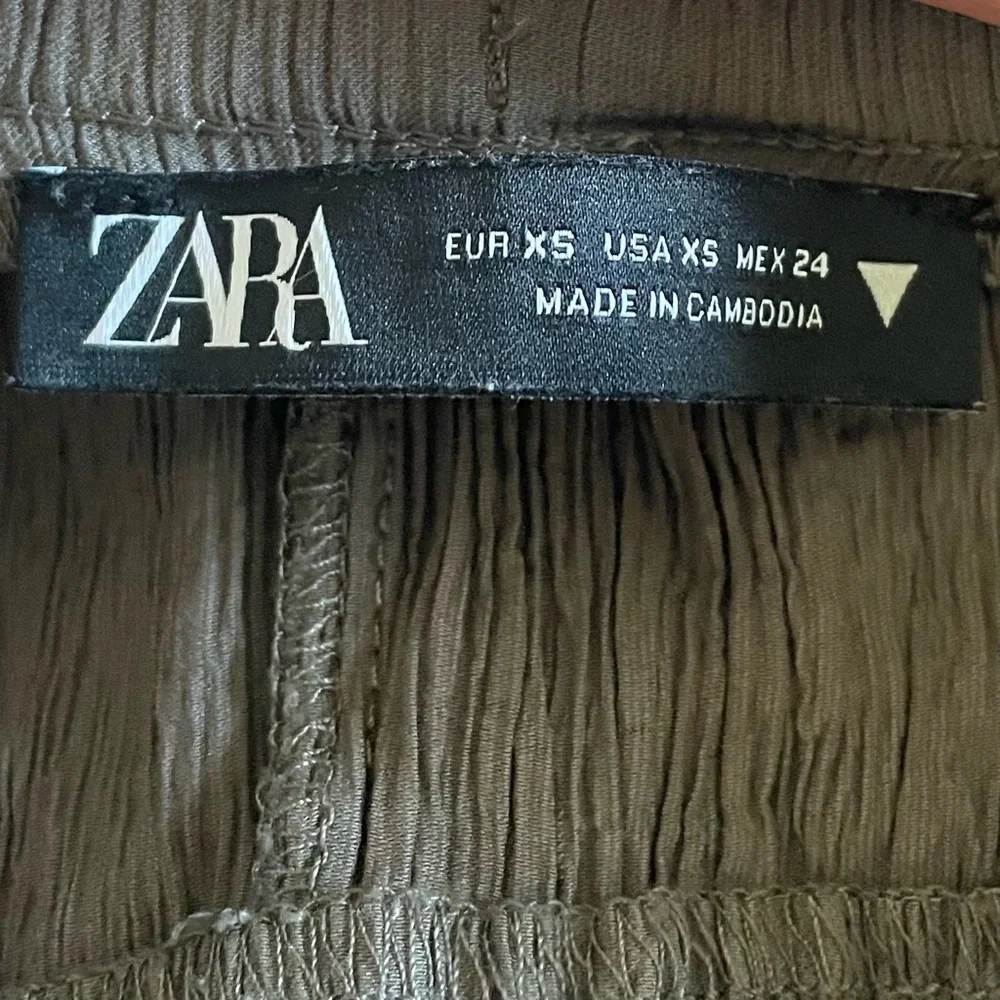 Zara Crinkle Gauze Pants Womens XS Gray High Rise Ankle Pull On Textured Pockets - Picture 7 of 15